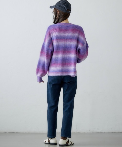 miclat（ミクラ）の「大きいサイズ　グラデーションニット　miclat（ニット/セーター・レディース・ブルー系/パープル系・LL/3L/4L/L）」の21枚目の写真