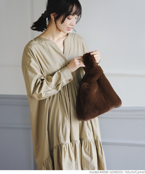 coca（coca）（コカ）の「フェイクファーバッグ（ハンドバッグ・レディース・アイボリー/キャメル/ピンク系その他/チャコール・ONE SIZE）」の11枚目の写真