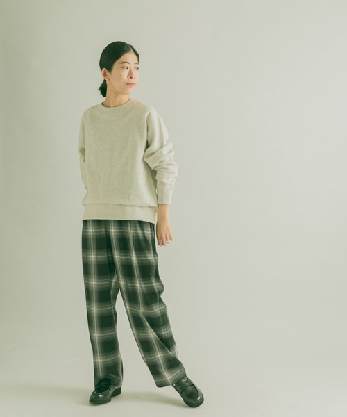 FORK&SPOON(フォークアンドスプーン)の「FORK&SPOON ミーナクルーネックスウェット(スウェット・レディース・ホワイト系その他/ネイビー/イエロー系その他・1/2)」の15枚目の写真