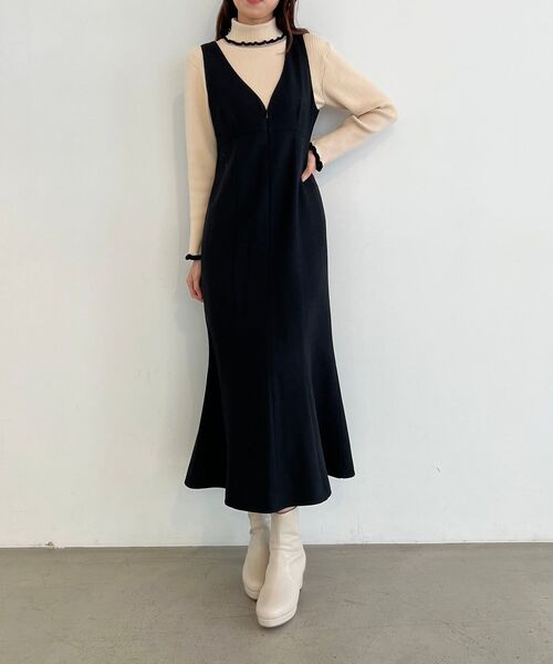 MAJESTIC LEGON(マジェスティックレゴン)の「Vネックマーメイドジャンスカ(ジャンパースカート・レディース・ブラック/グレー/ブラウン系その他2・MEDIUM/SMALL)」の18枚目の写真