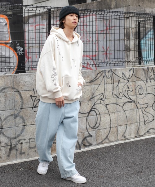 WEGO（ウィゴー）の「WEGO/ヘビーウエイト ラクガキモチーフプルパーカー（スウェット・メンズ・ブラック/アイボリー・MEDIUM/LARGE）」の5枚目の写真