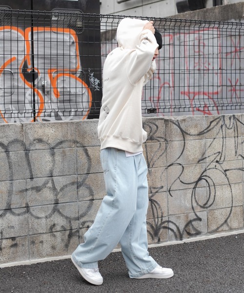 WEGO（ウィゴー）の「WEGO/ヘビーウエイト ラクガキモチーフプルパーカー（スウェット・メンズ・ブラック/アイボリー・MEDIUM/LARGE）」の7枚目の写真