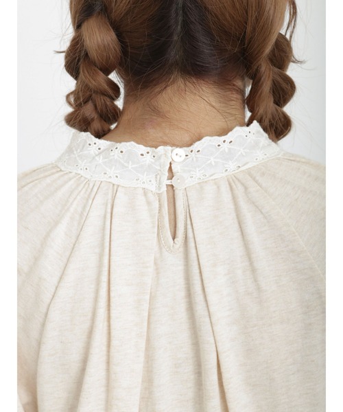 Samansa Mos2（サマンサ モスモス）の「襟レースギャザーカットソー（Tシャツ/カットソー・レディース・キナリ/ベージュ/ブラック/オフホワイト・ﾌﾘ-）」の15枚目の写真
