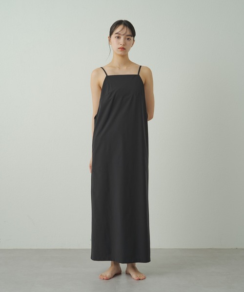 earthy（アーシー）の「【earthy_】キーピングキャミワンピース（ワンピース・レディース・ベージュ/ブラック・FREE）」の3枚目の写真