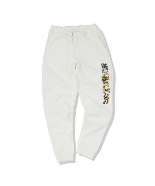 AIRWALK（エアウォーク）の「【AIRWALK】エアウォーク　グラフィック　ジョガーパンツ　Unisex-12oz. ヘビーウェイト　AWM31501（その他パンツ・メンズ・ホワイト/ブラック/ダークブルー・LARGE/MEDIUM/X-LARGE）」の2枚目の写真