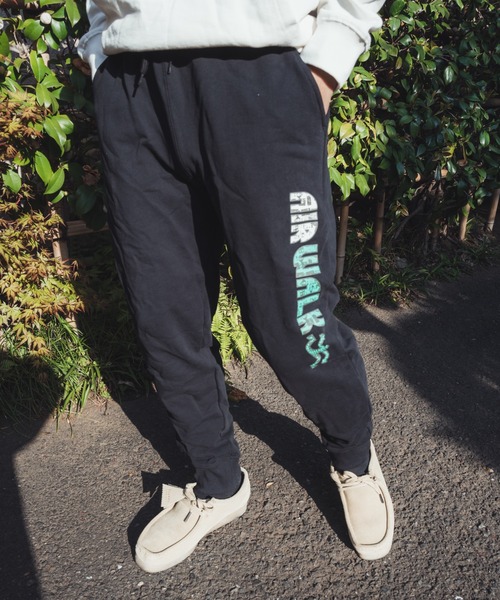 AIRWALK（エアウォーク）の「【AIRWALK】エアウォーク　グラフィック　ジョガーパンツ　Unisex-12oz. ヘビーウェイト　AWM31501（その他パンツ・メンズ・ホワイト/ブラック/ダークブルー・LARGE/MEDIUM/X-LARGE）」の15枚目の写真