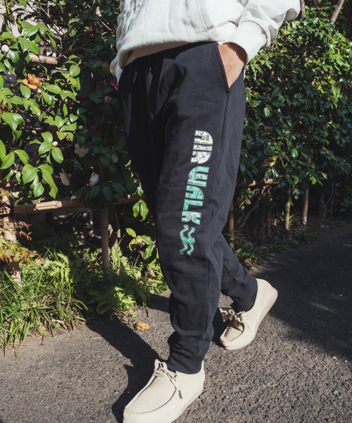 AIRWALK（エアウォーク）の「【AIRWALK】エアウォーク　グラフィック　ジョガーパンツ　Unisex-12oz. ヘビーウェイト　AWM31501（その他パンツ・メンズ・ホワイト/ブラック/ダークブルー・LARGE/MEDIUM/X-LARGE）」の14枚目の写真