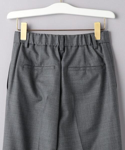 UNITED ARROWS(ユナイテッドアローズ)の「W WIDE ストレートパンツ(スラックス・レディース・ライトグレー/ブラック/ダークグレー・34/36/38/40)」の16枚目の写真
