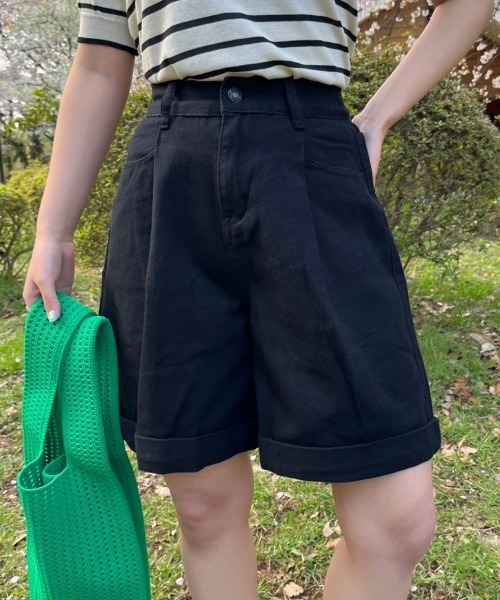 nemne store(ネンネストア)の「【低身長用サイズあり】ワイドショートパンツ(その他パンツ・レディース・ブラック/アイボリー・SMALL/MEDIUM)」の2枚目の写真