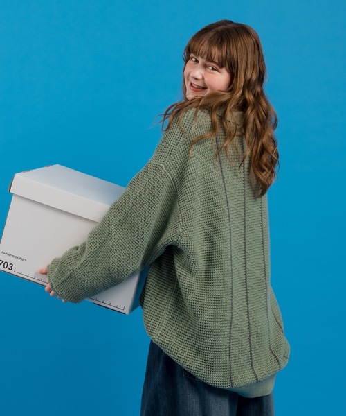 MUHET（ミュエータ）の「ワッフル編みポロニット（ニット/セーター・レディース・ネイビー/ライトグリーン・X-LARGE/MEDIUM）」の7枚目の写真
