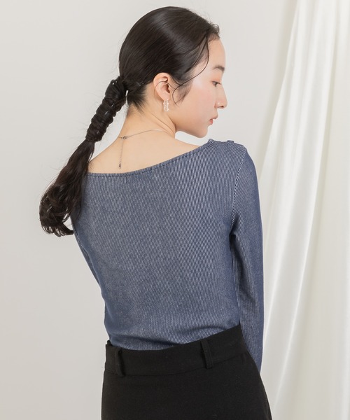 Jeudi(ジュディ)の「オフショルダーティーカラートップス(Tシャツ/カットソー・レディース・ブラック/ネイビー/アイボリー・FREE)」の13枚目の写真