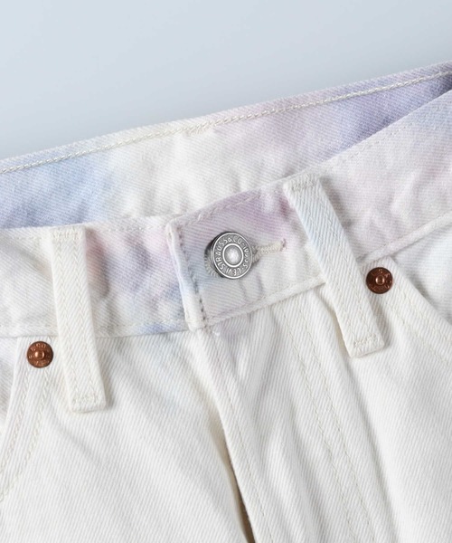 Levi's(リーバイス)の「【Levi's】501カラーデニムパンツ(デニムパンツ・レディース・ホワイト・24inch/25inch/26inch/27inch)」の4枚目の写真