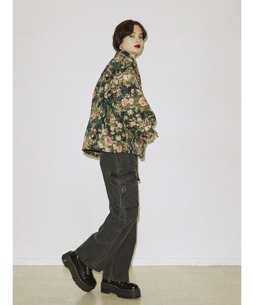 jouetie（ジュエティ）の「カーゴデニム（カーゴパンツ・レディース・ライトブルー/ブラック・SMALL/MEDIUM）」の17枚目の写真