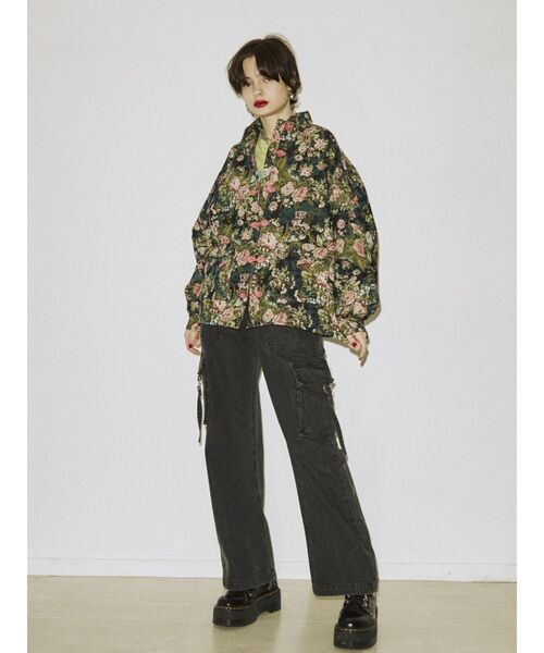 jouetie（ジュエティ）の「カーゴデニム（カーゴパンツ・レディース・ライトブルー/ブラック・SMALL/MEDIUM）」の20枚目の写真