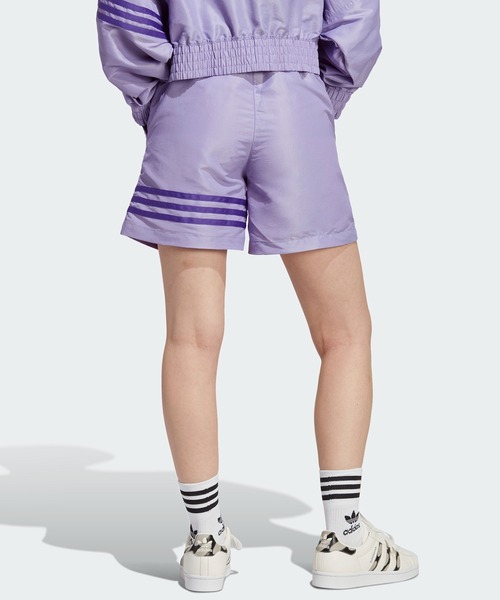 adidas（アディダス）の「アディカラー Neuclassics ショーツ