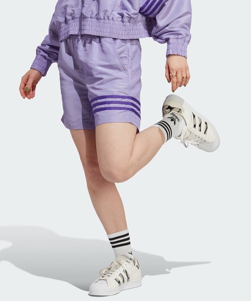 adidas（アディダス）の「アディカラー Neuclassics ショーツ