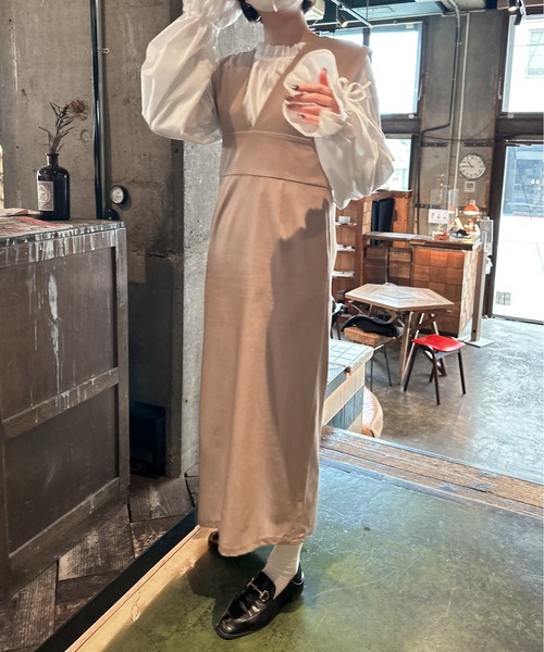Ambre Neige(アンブルネージュ)の「Vネックジャンパースカート/【WEB/EC限定商品】(ジャンパースカート・レディース・ダークブラウン/ベージュ/ブラック・SMALL/MEDIUM)」の9枚目の写真