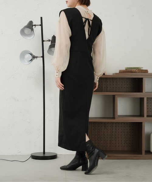 Ambre Neige(アンブルネージュ)の「Vネックジャンパースカート/【WEB/EC限定商品】(ジャンパースカート・レディース・ダークブラウン/ベージュ/ブラック・SMALL/MEDIUM)」の16枚目の写真