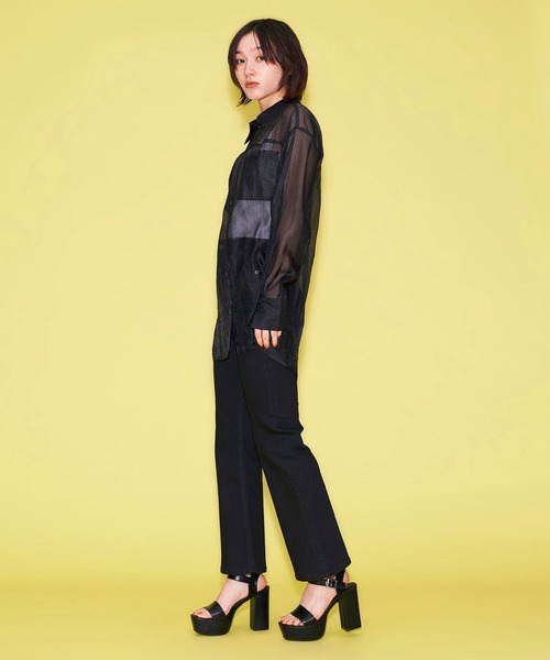 FOREVER 21(フォーエバー トゥエンティーワン)の「【MODE】レギュラーカラーシアーシャツ(シャツ/ブラウス・レディース・ホワイト/ブラック/レッド・FREE)」の8枚目の写真