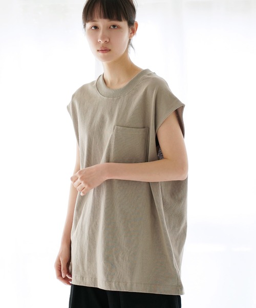 Air Tokyo(エアートウキョー)の「オーバーサイズ ポケット付き フレンチスリーブ カットソー(Tシャツ/カットソー・メンズ・オフホワイト/ブラック/グレイッシュベージュ・MEDIUM/LARGE)」の1枚目の写真