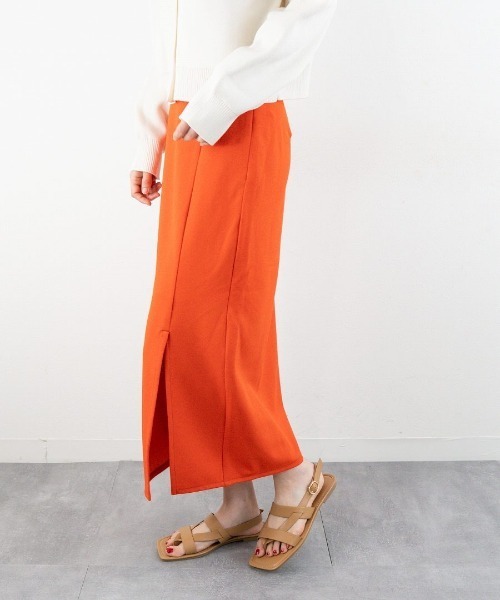 Fabby fabby(ファビィーファビィー)の「ベルトトングフラットサンダル(サンダル・レディース・ブラック/オフホワイト/ベージュ・LARGE/SMALL/MEDIUM)」の22枚目の写真