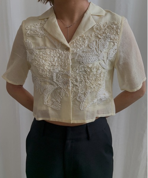 Ameri（アメリ）の「UNEVEN EMBROIDERY SHEER TOP（シャツ/ブラウス