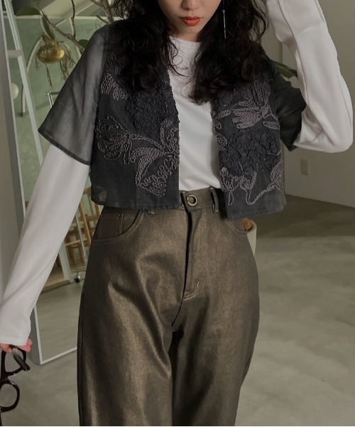 Ameri（アメリ）の「UNEVEN EMBROIDERY SHEER TOP（シャツ/ブラウス 