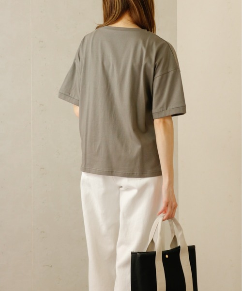 Per sist ence(パーシエンス)の「Per sist ence/パーシエンス ロールアップロゴTシャツ(Tシャツ/カットソー・レディース・オフホワイト/チャコールグレー・FREE)」の12枚目の写真