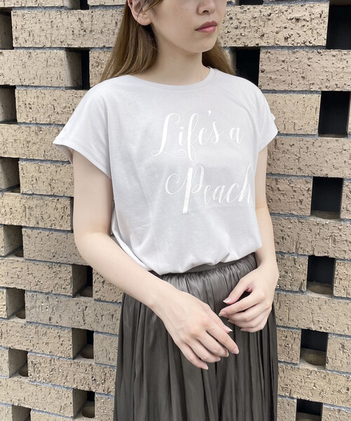COMME CA ISM(コムサイズム)の「前後 2WAY ロゴプリント Tシャツ(Tシャツ/カットソー・レディース・チャコール/ホワイト/ピンク/ライトグレー・SMALL/MEDIUM/LARGE)」の3枚目の写真