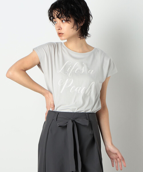 COMME CA ISM(コムサイズム)の「前後 2WAY ロゴプリント Tシャツ(Tシャツ/カットソー・レディース・チャコール/ホワイト/ピンク/ライトグレー・SMALL/MEDIUM/LARGE)」の6枚目の写真