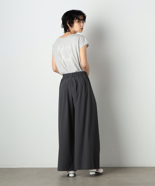 COMME CA ISM(コムサイズム)の「前後 2WAY ロゴプリント Tシャツ(Tシャツ/カットソー・レディース・チャコール/ホワイト/ピンク/ライトグレー・SMALL/MEDIUM/LARGE)」の16枚目の写真