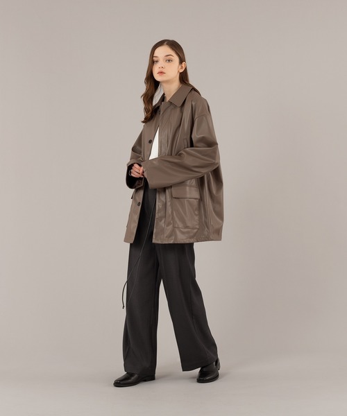 selle glant（セレグランテ）の「FAKE LEATHER CODE WIDE PANTS