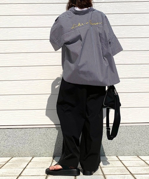 Q（キュー）の「バックロゴシャツ2（シャツ/ブラウス・レディース・ブラック系/オレンジ/ホワイト・MEDIUM）」の9枚目の写真