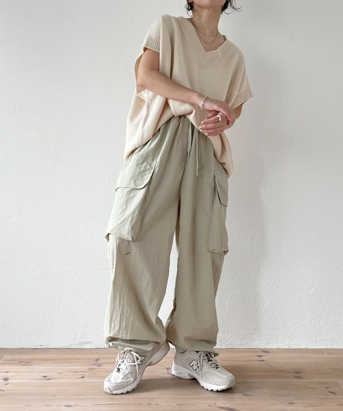 wee9s（ウィークス）の「super loose cargo shaka pants / スーパールーズカーゴシャカパンツ（カーゴパンツ・レディース・ブラック/ピンク/アイボリー/ホワイト・FREE）」の2枚目の写真