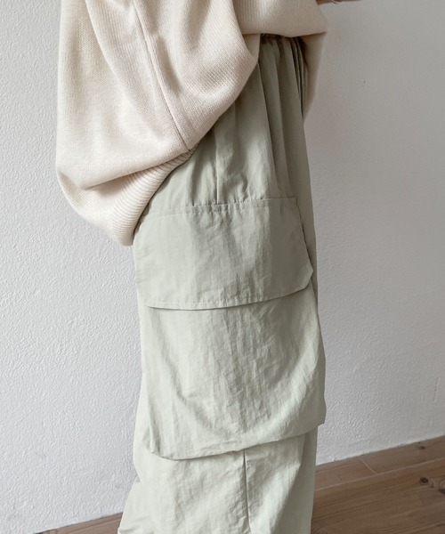 wee9s（ウィークス）の「super loose cargo shaka pants / スーパールーズカーゴシャカパンツ（カーゴパンツ・レディース・ブラック/ピンク/アイボリー/ホワイト・FREE）」の18枚目の写真