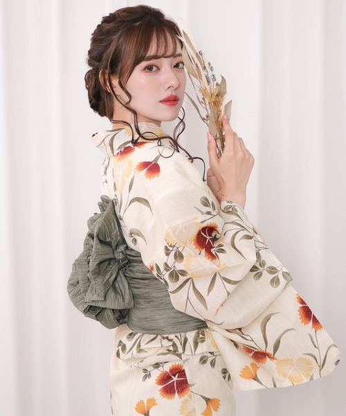 KYOETSU（キョウエツ）の「1人で簡単着付け 浴衣 レディース 6点セット( 浴衣 + 帯 + 下駄 + 肌着 + 腰紐2枚 ) EG（浴衣・レディース・レッド系その他2/オレンジ系その他2/レッド系その他/レッド系その他3/ブラック系その他/オレンジ系その他/ブルー系その他/パープル系その他/その他11/その他13/その他1/その他2/その他3/その他5/その他4/その他6/その他7/その他12/その他8/その他10/その他9・フリー）」の20枚目の写真