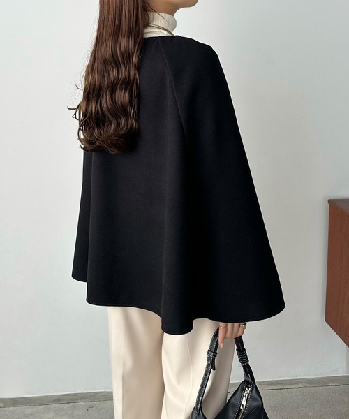 callautia（カラウティア）の「スリットスリーブケープコート（ノーカラーコート・レディース・ブラウン/アイボリー/ブラック・SMALL/LARGE/MEDIUM）」の6枚目の写真