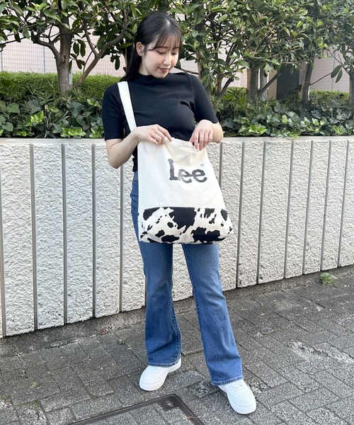 Lee（リー）の「Lee（リー）ブランドロゴプリント 牛柄トートバッグ メンズ レディース ユニセックス/2wayショルダーバッグ（トートバッグ・レディース・ホワイト×ブラック/ホワイト×ブラウン/ブラック系その他・FREE）」の4枚目の写真