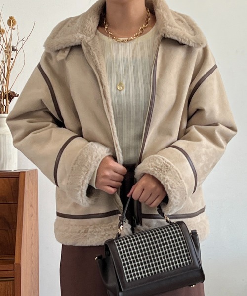 un dix cors（アンディコール）の「フェイクファームートンコート（ムートンコート・レディース・ベージュ・FREE）」の4枚目の写真