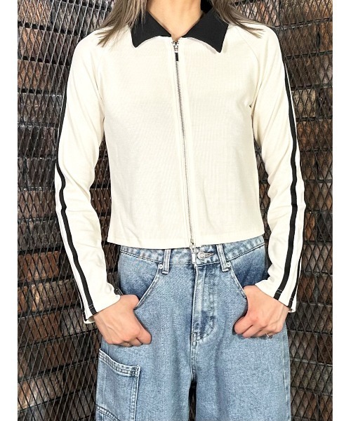 CECIL McBEE（セシルマクビー）の「衿付きダブルZIPコンパクトトップス（Tシャツ/カットソー・レディース・アイボリー/オレンジ/ブラック・MEDIUM/LARGE）」の9枚目の写真