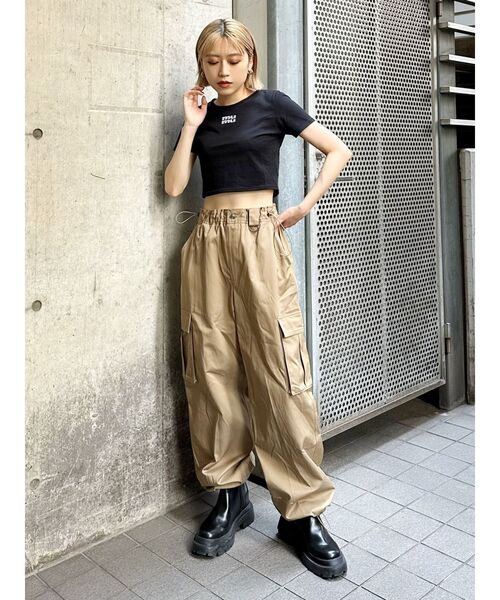 MURUA（ムルーア）の「mumuクロップトTシャツ（Tシャツ/カットソー・レディース・ホワイト/ブラック/グレー/その他1・FREE）」の6枚目の写真