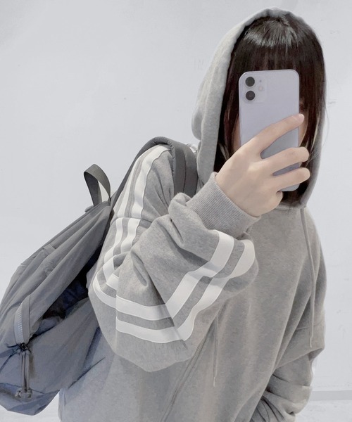 みんと⭐hide風パーカー Figments（フィグメンツ）の「サイドラインビッグZIPパーカー