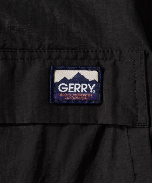 GERRY（ジェリー）の「GERRY/ジェリー 別注  オーバーサイズ ハーフジップ 撥水アノラックパーカー（ブルゾン・メンズ・ネイビー/ブラック/カーキ/ライトグレー・M/L）」の18枚目の写真