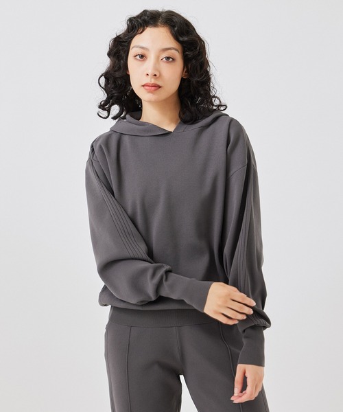 NERGY（ナージー）の「スポンジニットフード付きプルオーバー（パーカー・レディース・スミクロ/ラベンダー/ライトグレー/ベージュ・FREE）」の2枚目の写真