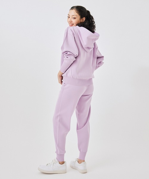 NERGY（ナージー）の「スポンジニットフード付きプルオーバー（パーカー・レディース・スミクロ/ラベンダー/ライトグレー/ベージュ・FREE）」の9枚目の写真