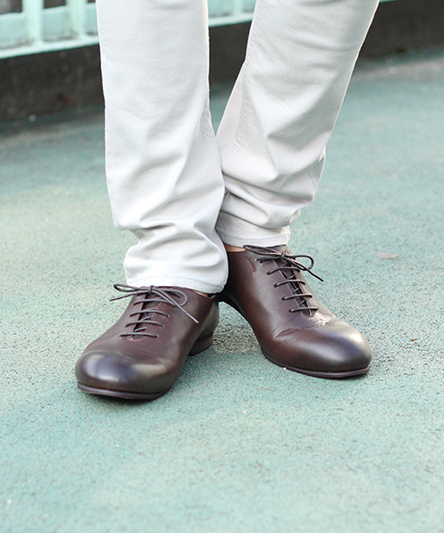 Lui's（ルイス）の「Lui's(ルイス) 内羽根短靴（その他シューズ・メンズ・ブラック/キャメル/ダークブラウン・41/42/43）」の2枚目の写真