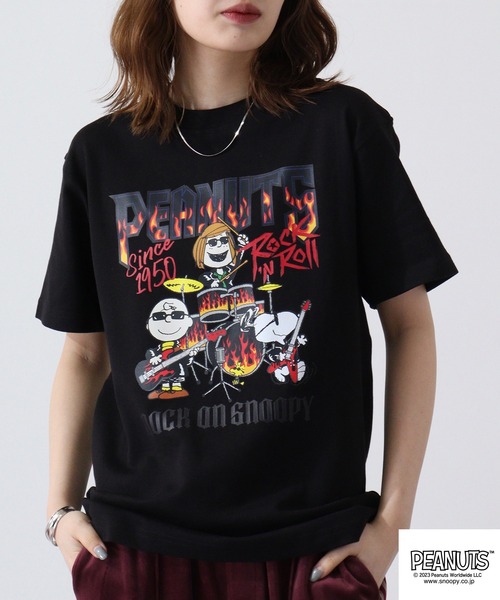 PEANUTS（ピーナッツ）の「PEANUTS スヌーピー ヘビーウェイト ロック Tシャツ（Tシャツ/カットソー・レディース・ホワイト系1/ブラック系2/ネイビー/ブラック系1/ブラック/ホワイト/ネイビー系1/ネイビー系2/ホワイト系2・M/L/LL）」の22枚目の写真
