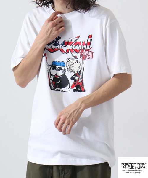 PEANUTS（ピーナッツ）の「PEANUTS スヌーピー ヘビーウェイト ロック Tシャツ（Tシャツ/カットソー・レディース・ホワイト系1/ブラック系2/ネイビー/ブラック系1/ブラック/ホワイト/ネイビー系1/ネイビー系2/ホワイト系2・M/L/LL）」の14枚目の写真