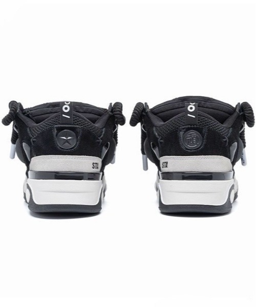 Ocai（オカイ）の「ストリートファッション Ocai オカイ CLASSIC クラシック ボリュームスニーカー 厚底スニーカー シューズ 靴 運動靴 テック系 ダッドスニーカー ローカットスニーカー 厚底シューズ 韓国ファッション 韓国ストリート（スニーカー・メンズ・ブラック・26.0cm/27.0cm/28.0cm/28.5cm/26.5cm/27.5cm）」の4枚目の写真