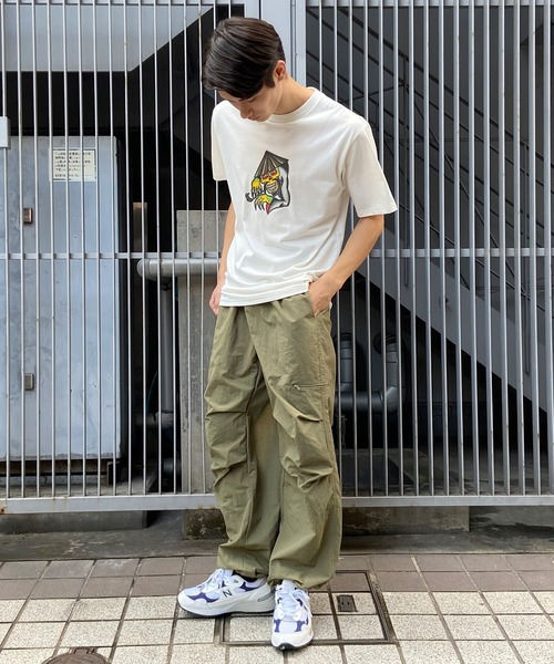 VOLCOM（ボルコム）の「VOLCOM/ボルコム Tシャツ 半袖Tee バックプリント ドラゴン AF312401（Tシャツ/カットソー・メンズ・オフホワイト/ブラック/エメラルド・L/XL/M）」の9枚目の写真